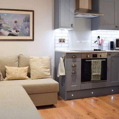 The Snug Entire Home Sleeps 2, Stratford Upon Avon Shottery Dış mekan fotoğraf