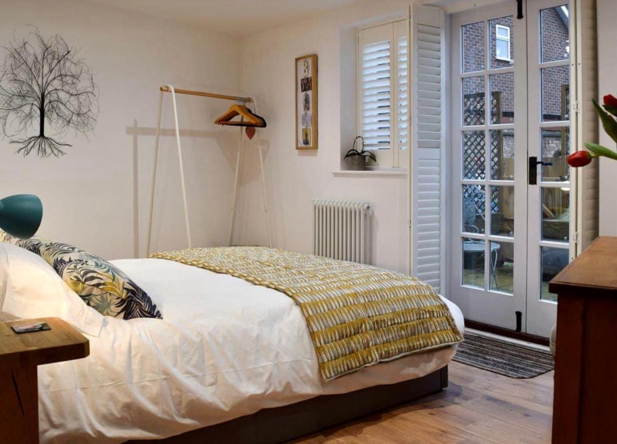 The Snug Entire Home Sleeps 2, Stratford Upon Avon Shottery Dış mekan fotoğraf
