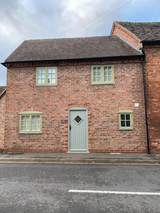 The Snug Entire Home Sleeps 2, Stratford Upon Avon Shottery Dış mekan fotoğraf