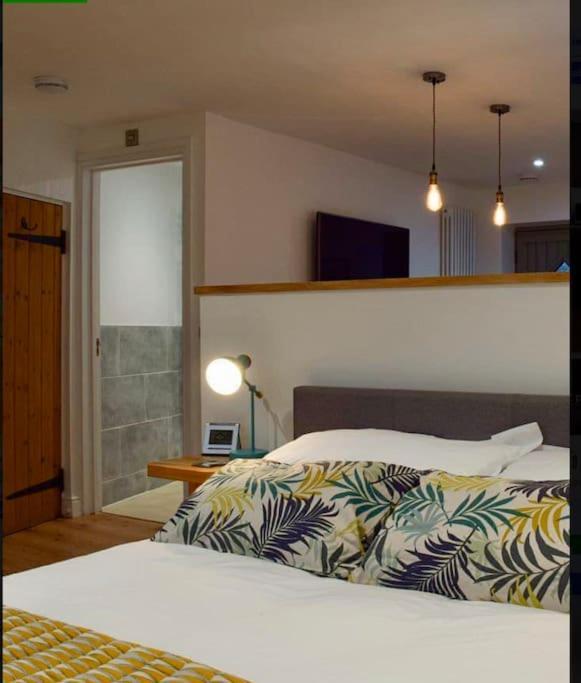 The Snug Entire Home Sleeps 2, Stratford Upon Avon Shottery Dış mekan fotoğraf